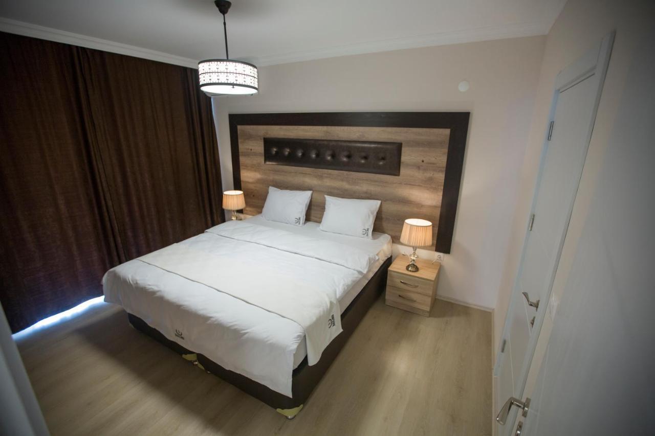 Black Rose Aparthotel Kasustu ภายนอก รูปภาพ