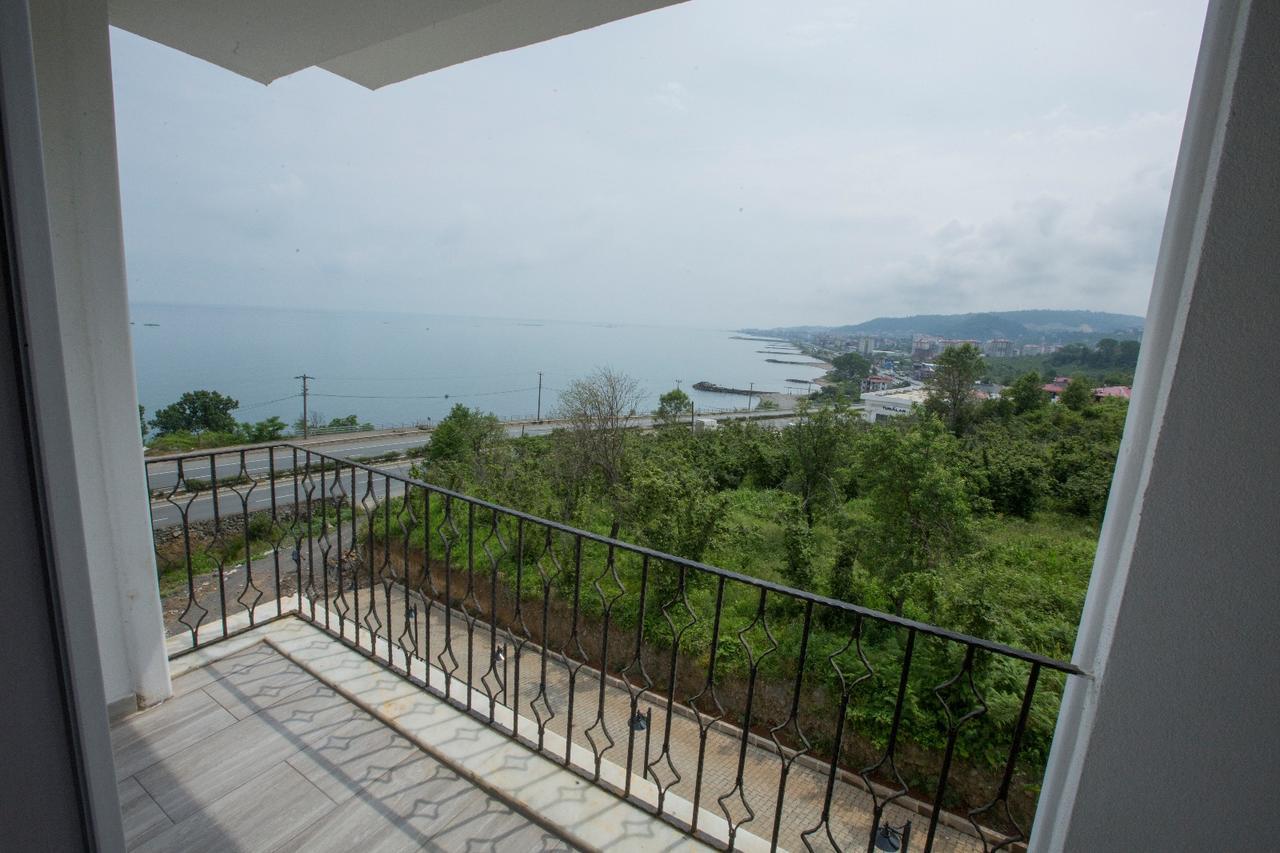 Black Rose Aparthotel Kasustu ภายนอก รูปภาพ