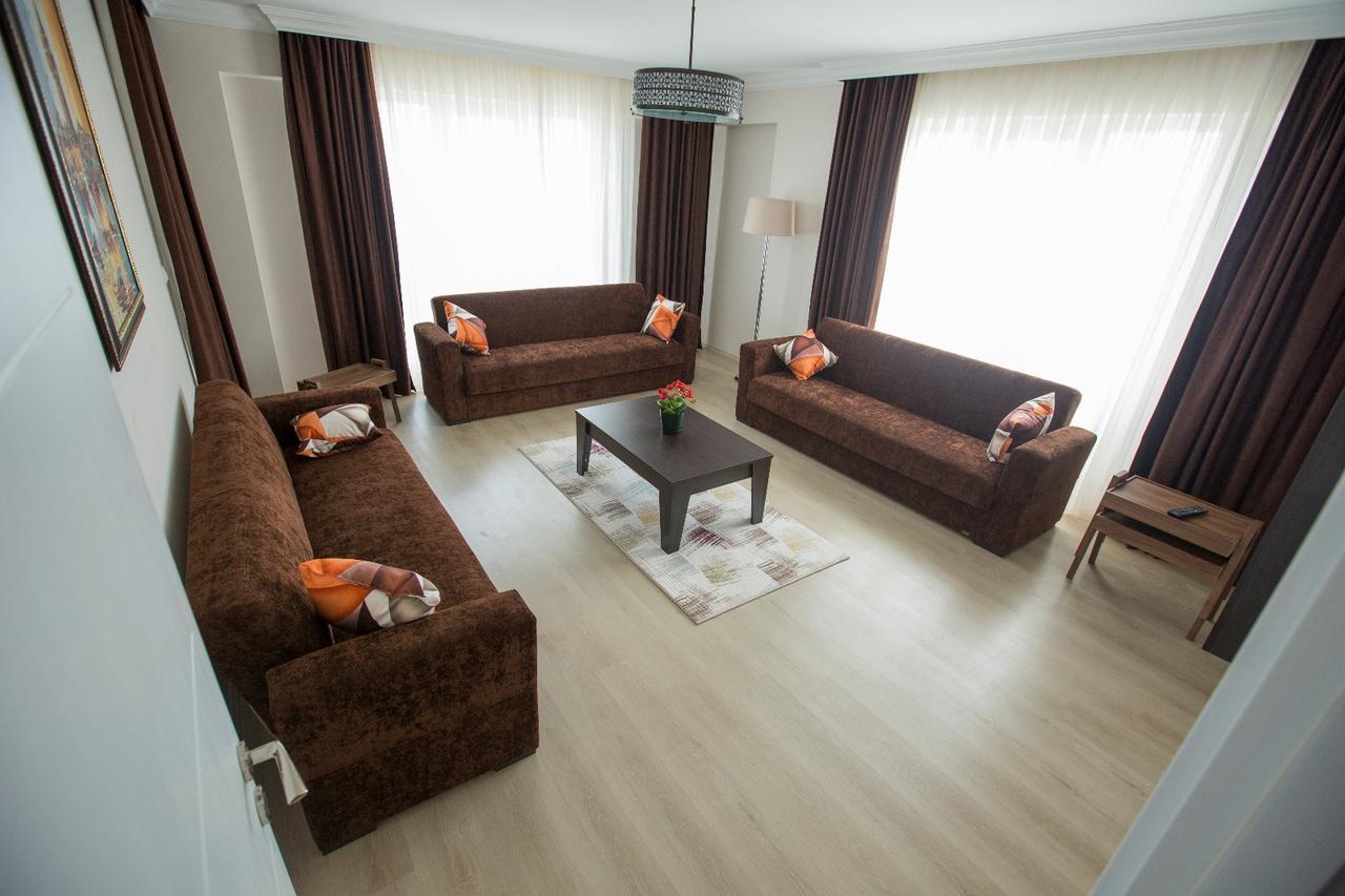 Black Rose Aparthotel Kasustu ภายนอก รูปภาพ