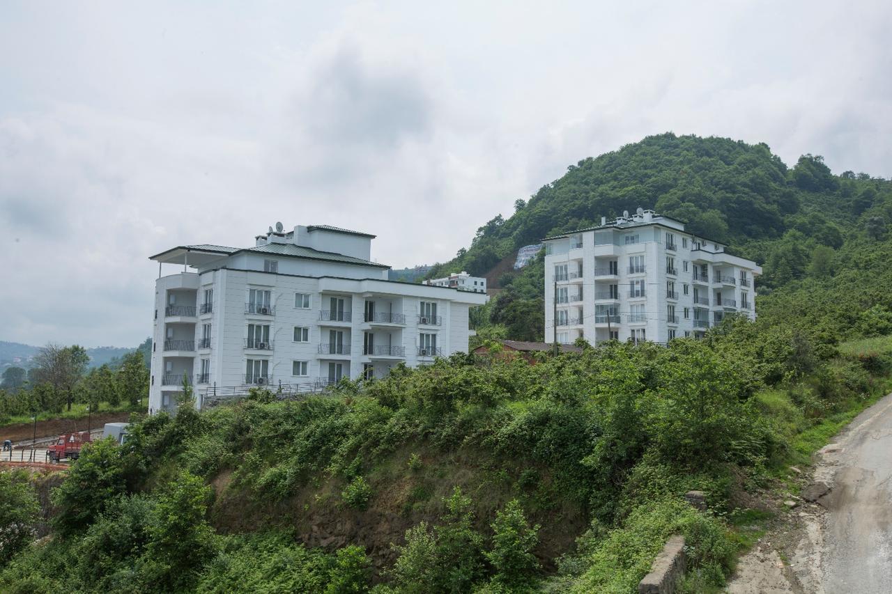 Black Rose Aparthotel Kasustu ภายนอก รูปภาพ