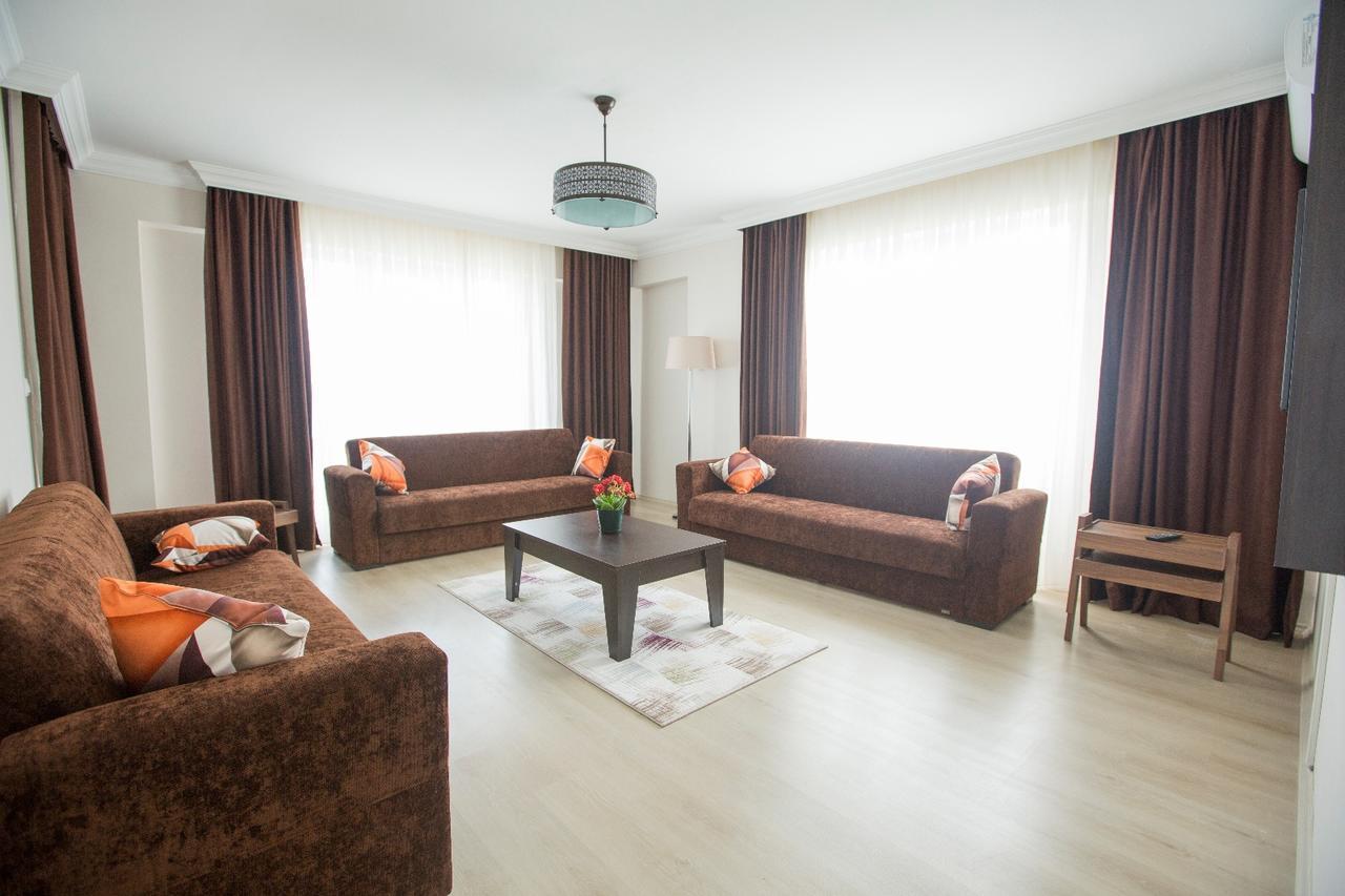 Black Rose Aparthotel Kasustu ภายนอก รูปภาพ
